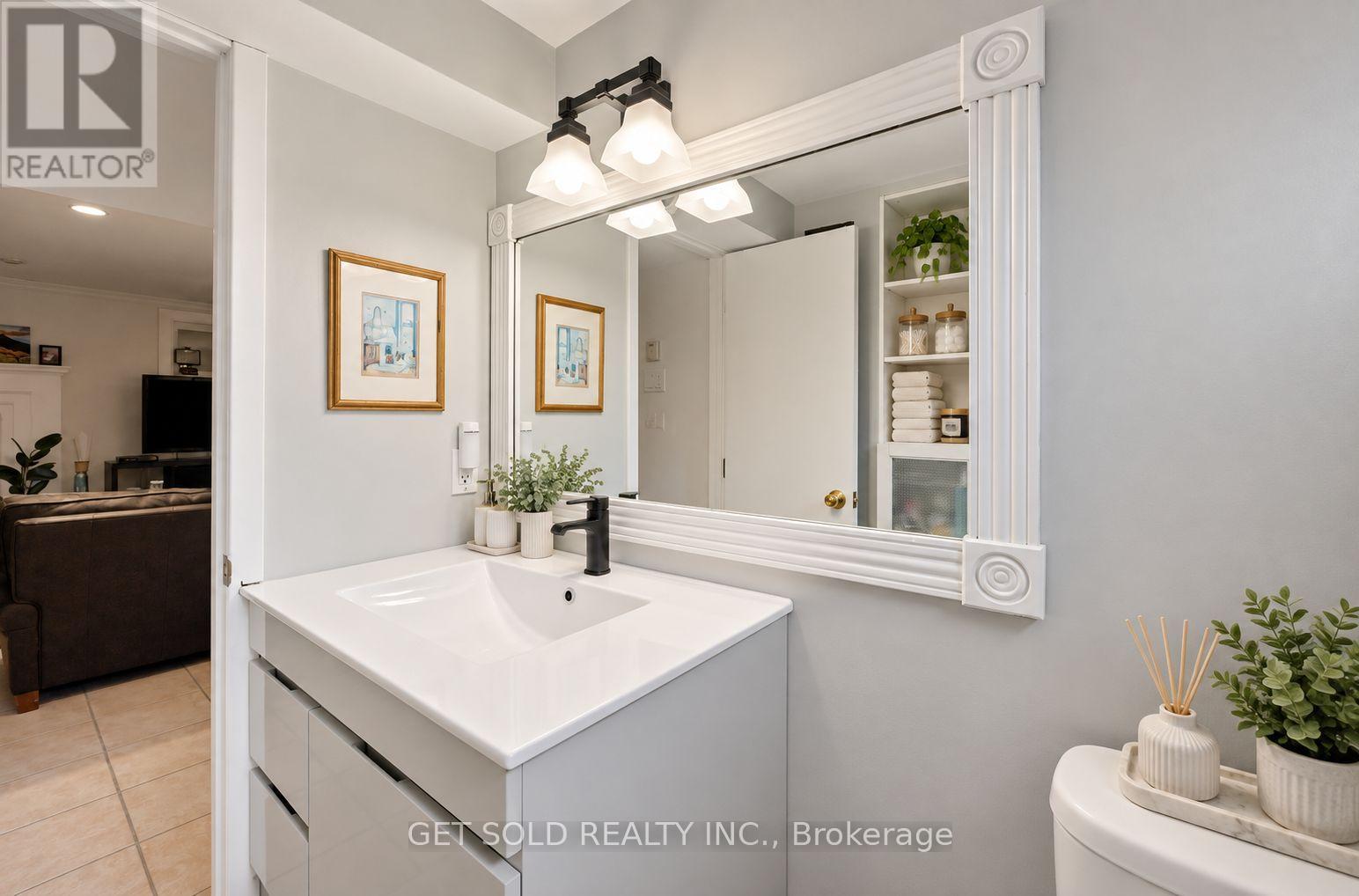 8 Hackmore Avenue, Toronto, Ontario  M9W 3W3 - Photo 32 - W13790970