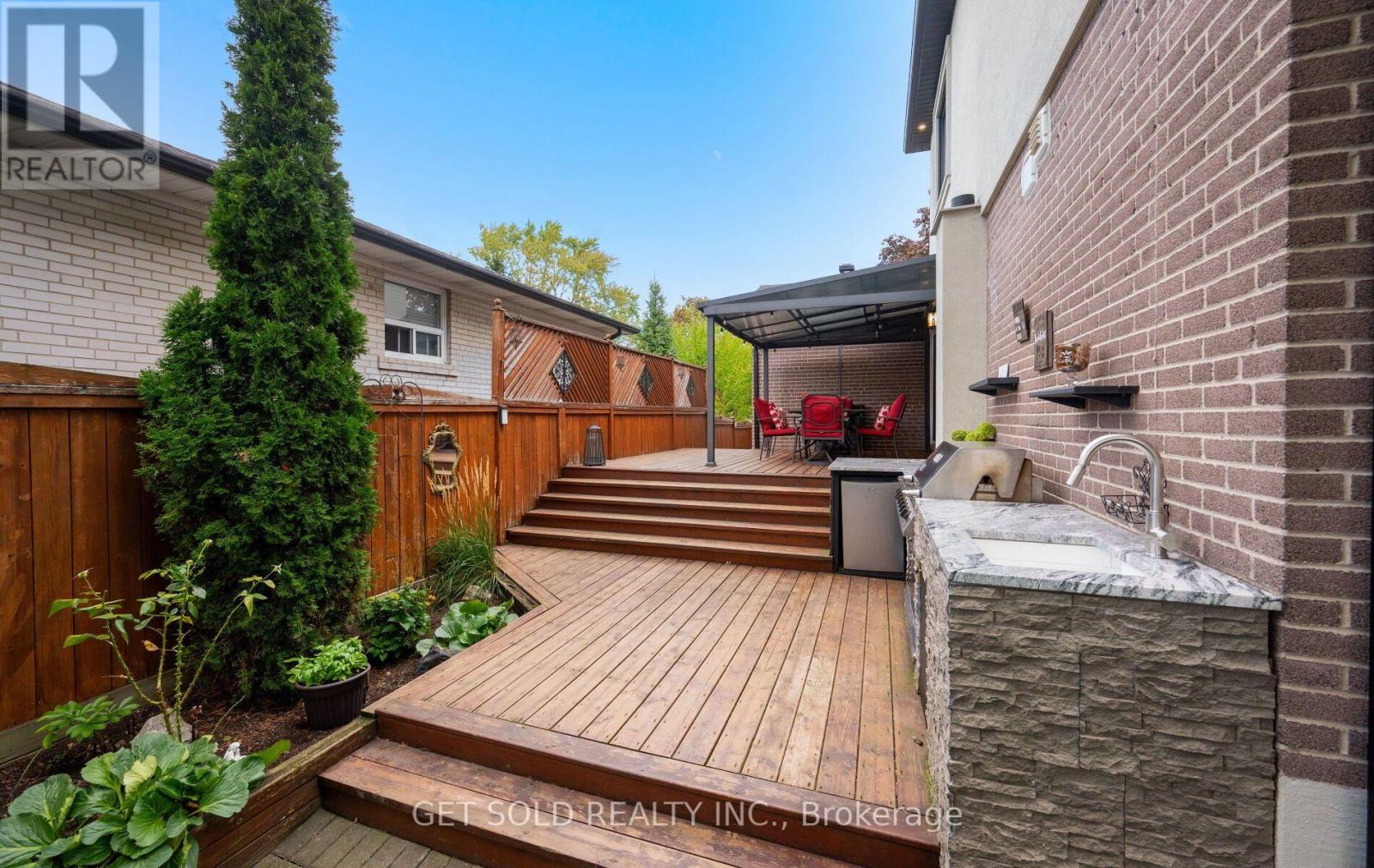 8 Hackmore Avenue, Toronto, Ontario  M9W 3W3 - Photo 37 - W13790970