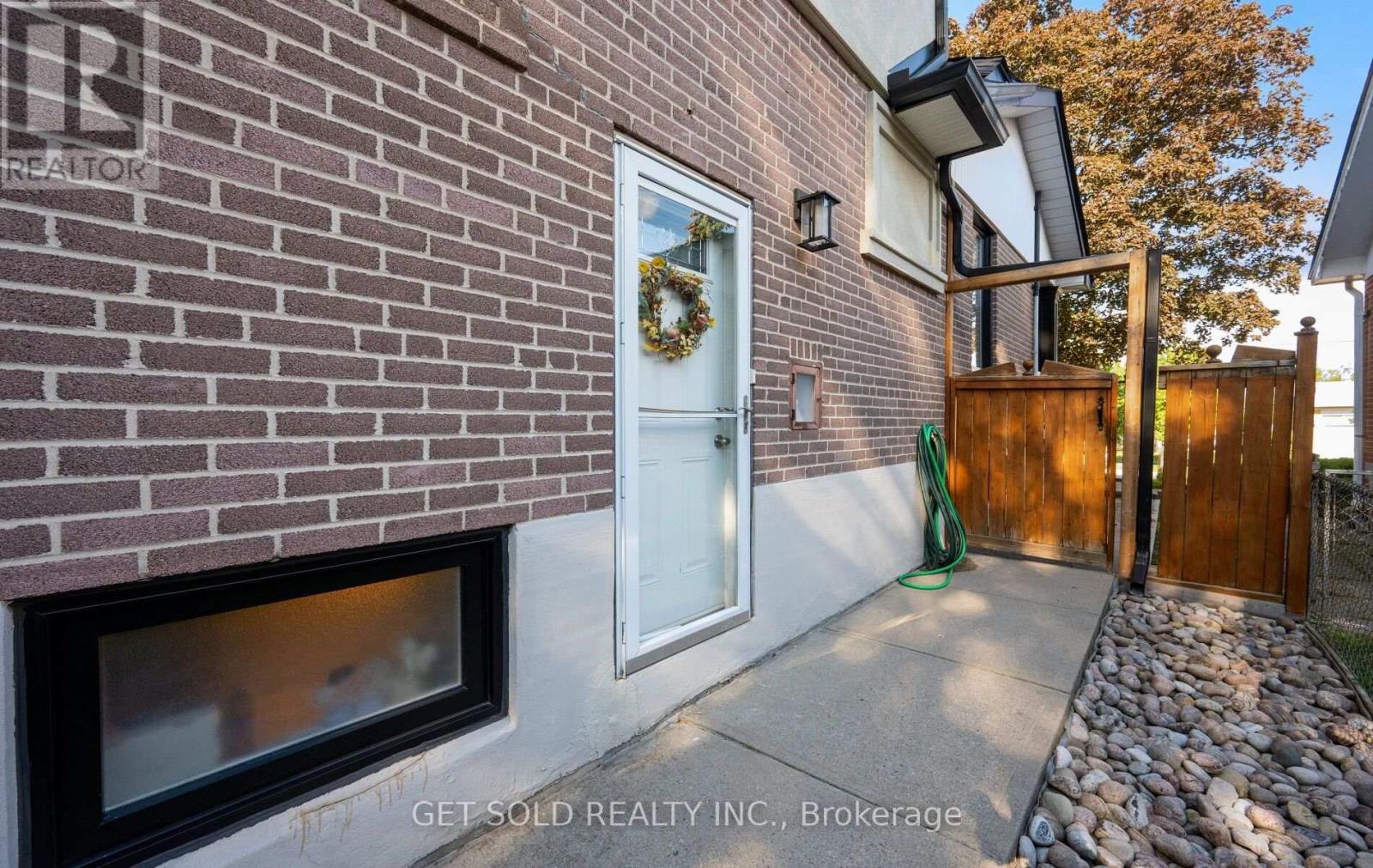 8 Hackmore Avenue, Toronto, Ontario  M9W 3W3 - Photo 41 - W13790970