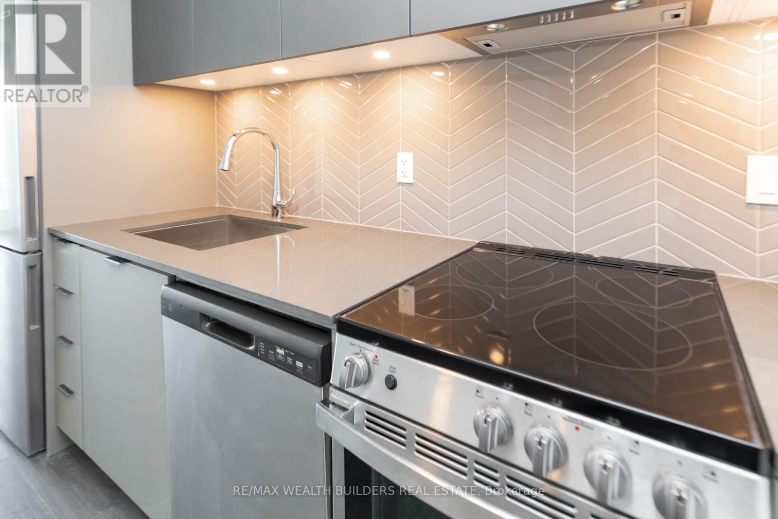 403 - 57 Brock Avenue, Toronto, Ontario M3H 3N2 - Photo 14 - W13790972