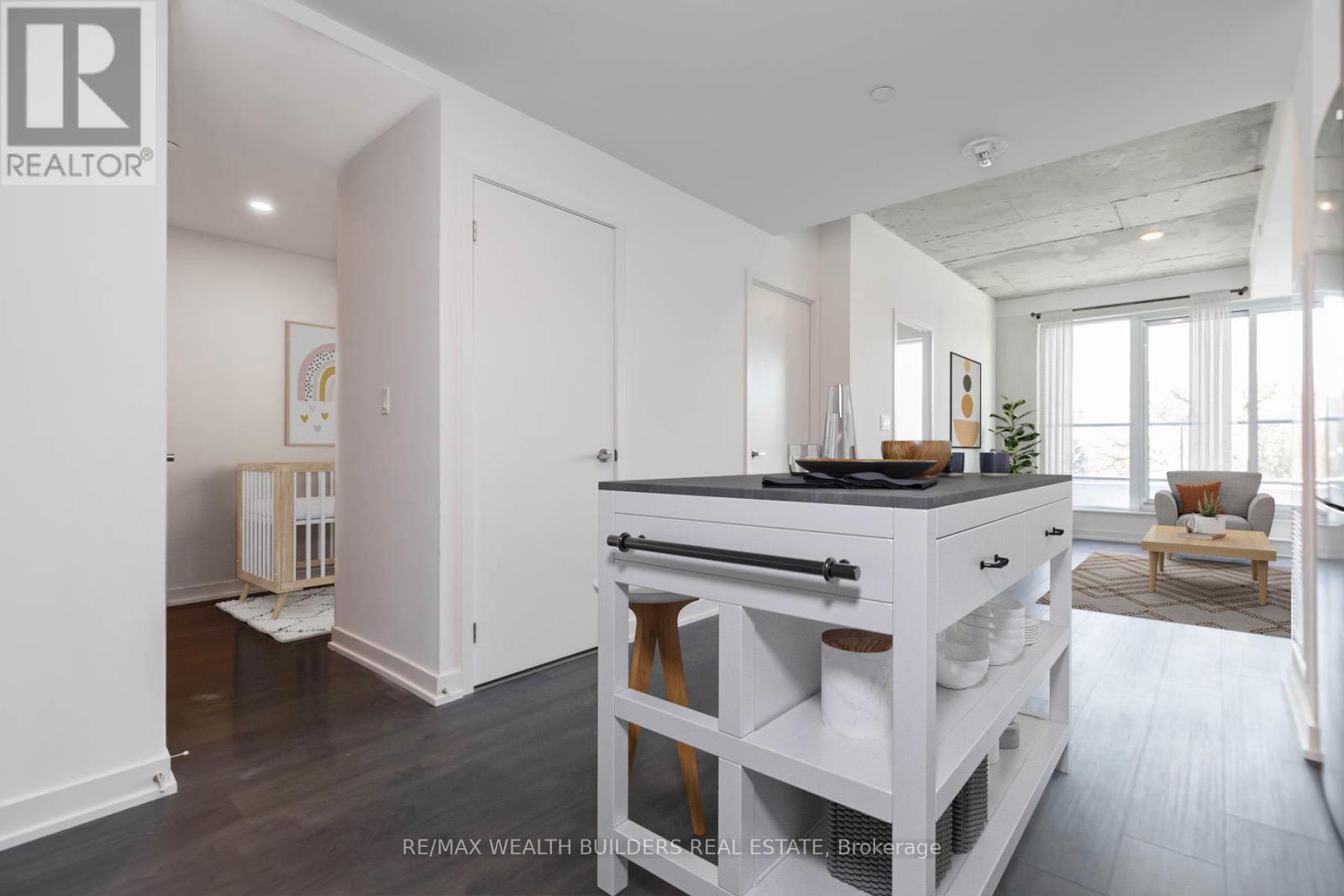 403 - 57 Brock Avenue, Toronto, Ontario M3H 3N2 - Photo 2 - W13790972