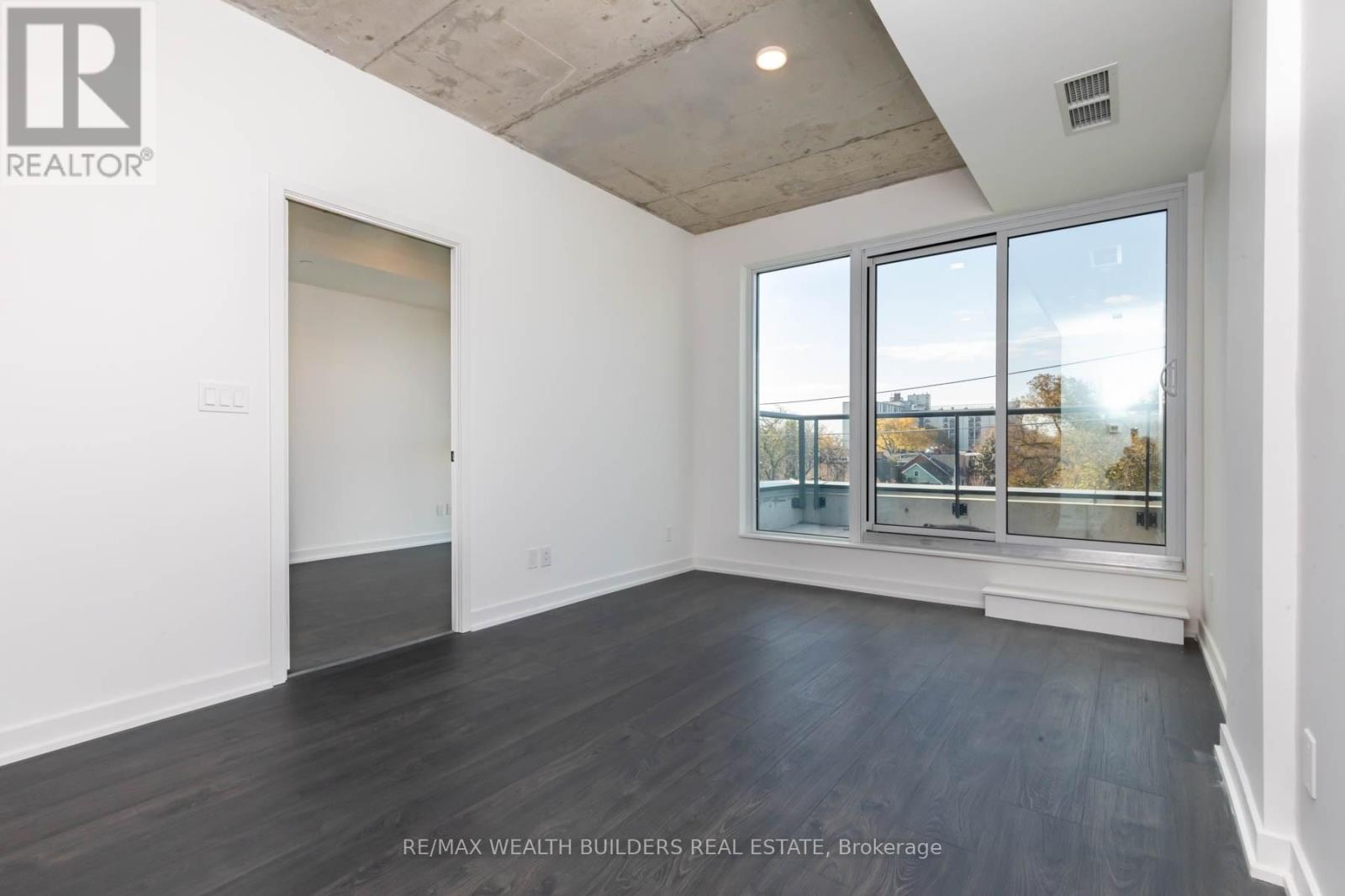 403 - 57 Brock Avenue, Toronto, Ontario M3H 3N2 - Photo 6 - W13790972