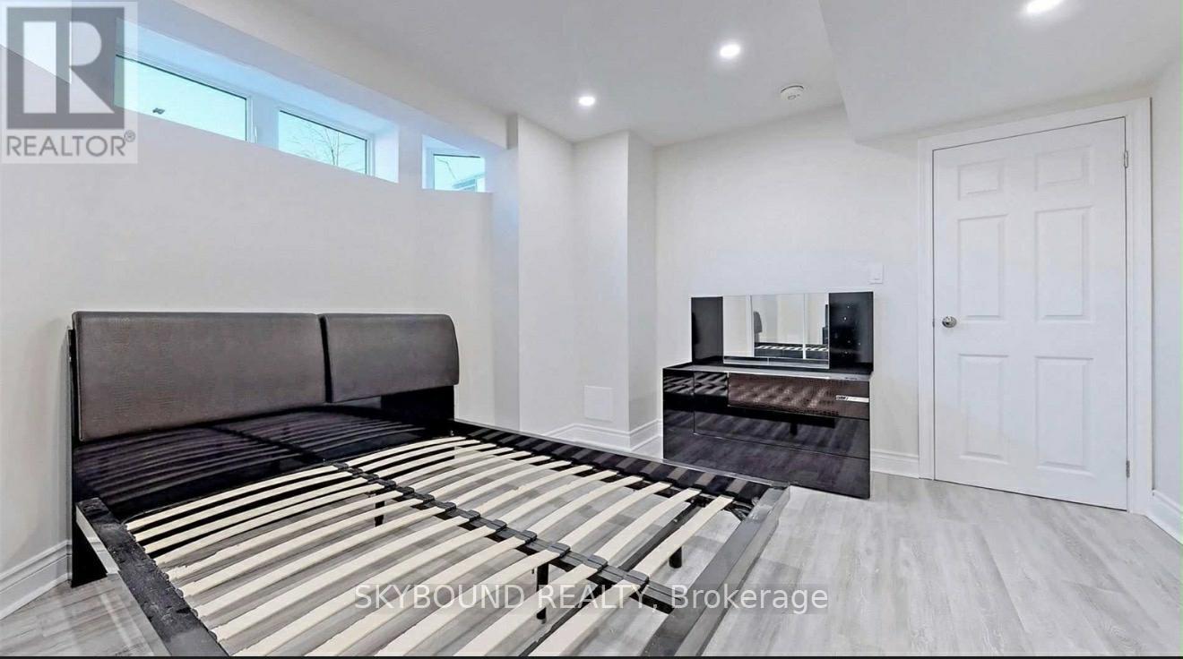 Basement - 3461 Park Heights Way, Mississauga, Ontario  L5M 0V5 - Photo 5 - W13790974