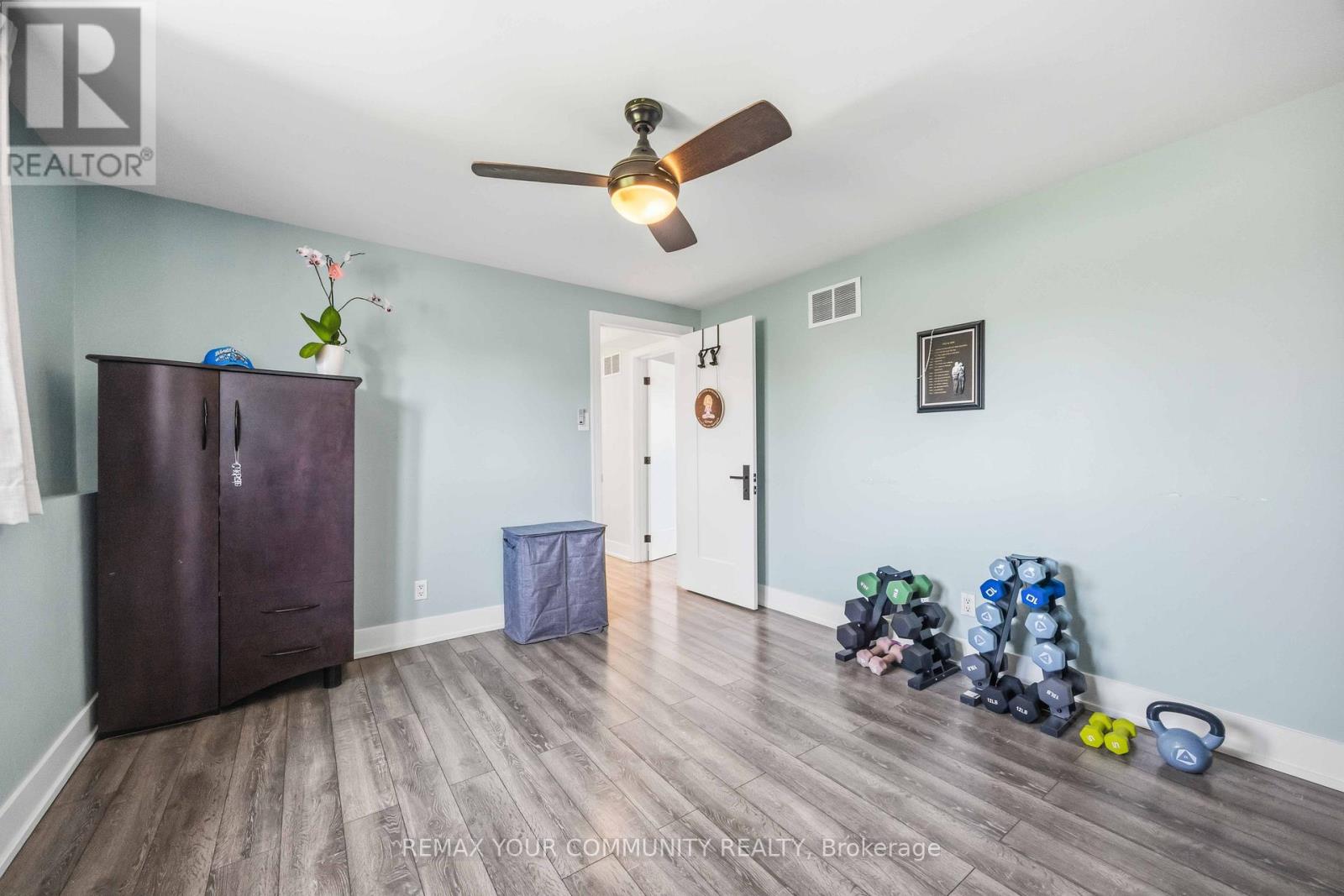 34 Walwyn Avenue, Toronto, Ontario  M9N 3H5 - Photo 23 - W13791064