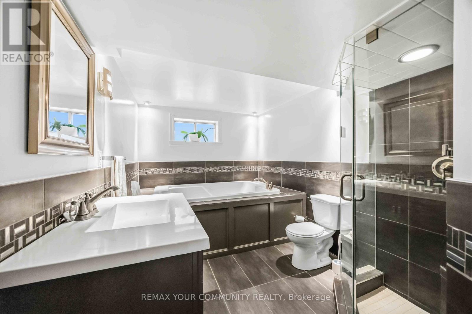 34 Walwyn Avenue, Toronto, Ontario  M9N 3H5 - Photo 25 - W13791064