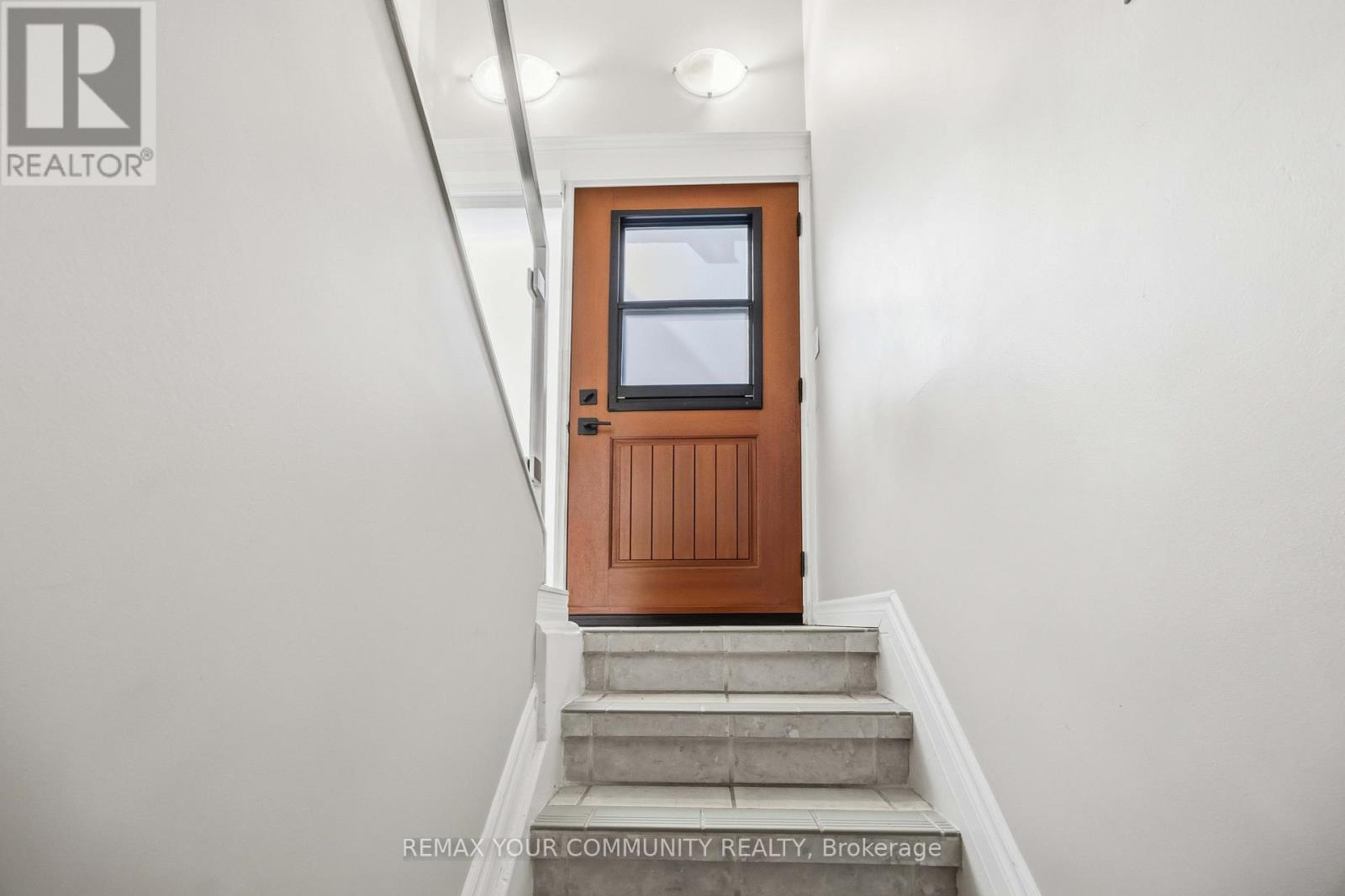 34 Walwyn Avenue, Toronto, Ontario  M9N 3H5 - Photo 26 - W13791064