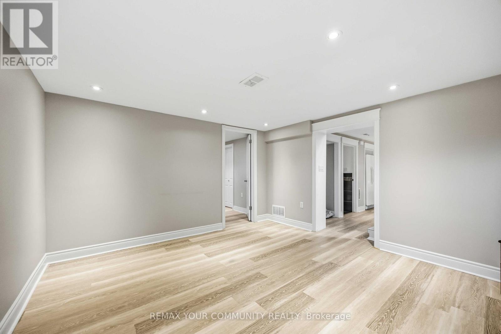 34 Walwyn Avenue, Toronto, Ontario  M9N 3H5 - Photo 29 - W13791064