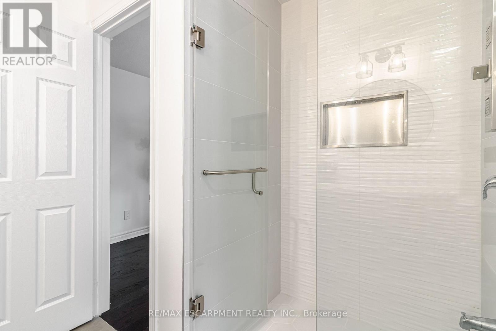 5576 Middlebury Drive, Mississauga, Ontario  L5M 5G8 - Photo 32 - W13791082
