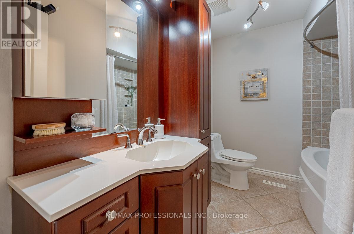 176 - 1951 Rathburn Road E, Mississauga, Ontario  L4W 2N9 - Photo 18 - W13791088