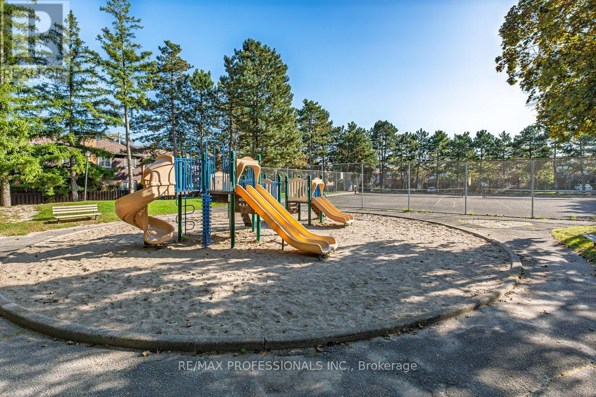 176 - 1951 Rathburn Road E, Mississauga, Ontario  L4W 2N9 - Photo 32 - W13791088