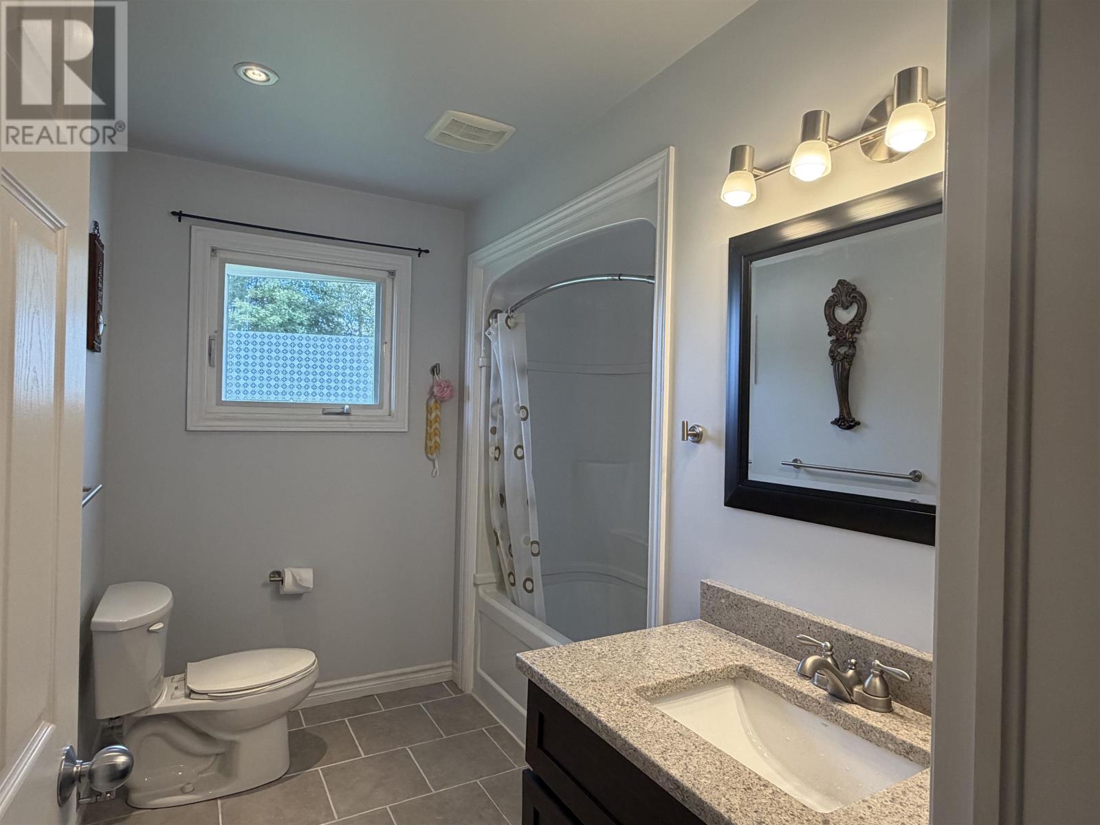 424 Macintyre Avenue, Montague, Prince Edward Island  C0A 1R0 - Photo 15 - 202623471