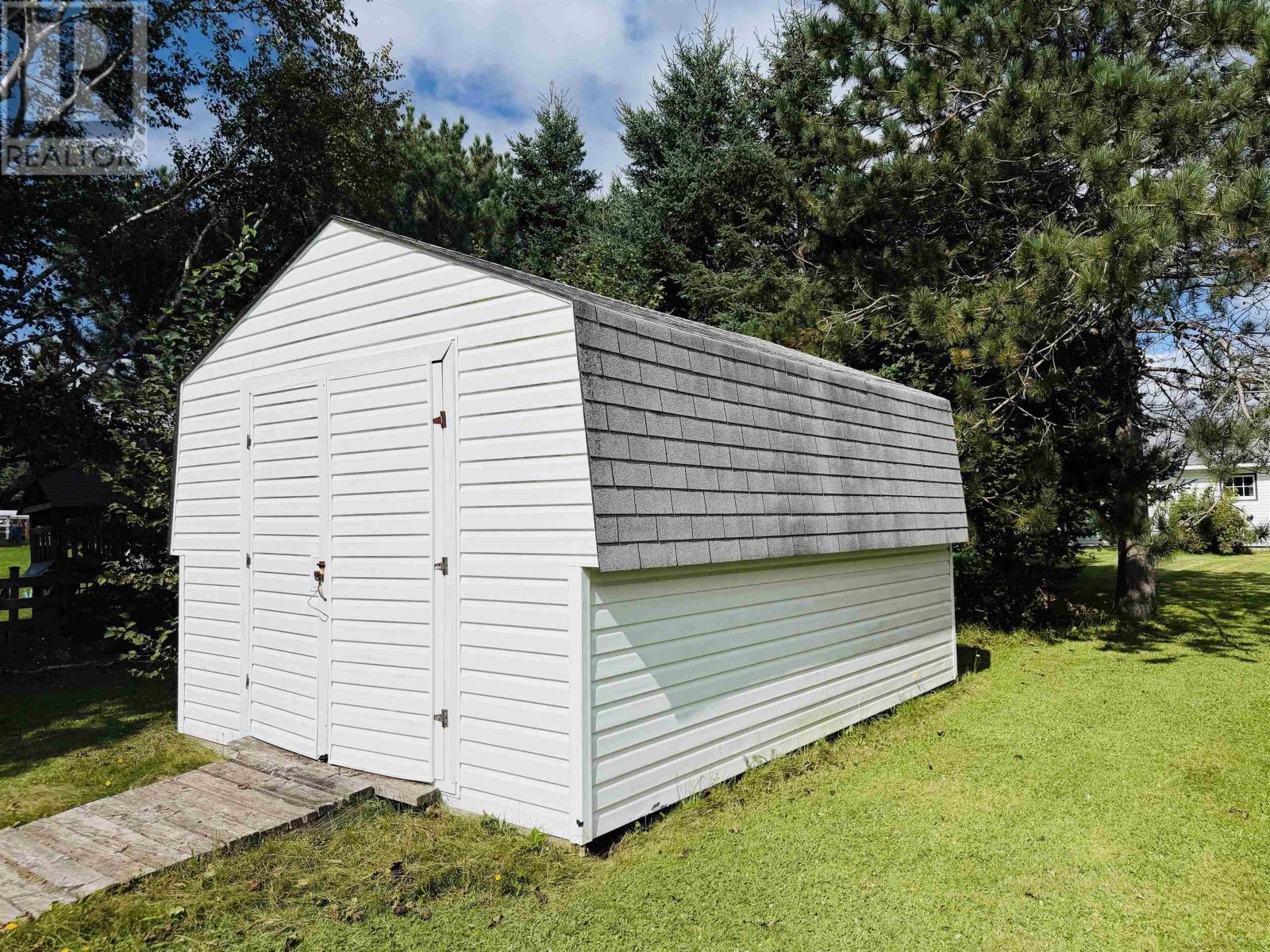 424 Macintyre Avenue, Montague, Prince Edward Island  C0A 1R0 - Photo 27 - 202623471