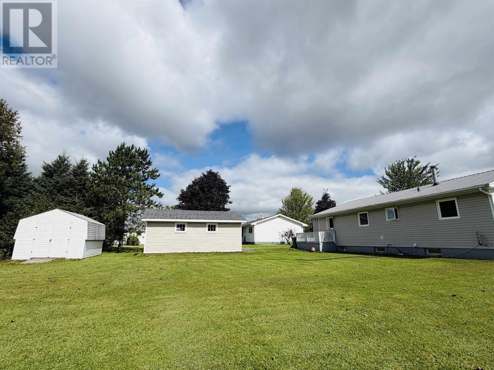 424 Macintyre Avenue, Montague, Prince Edward Island  C0A 1R0 - Photo 25 - 202623471