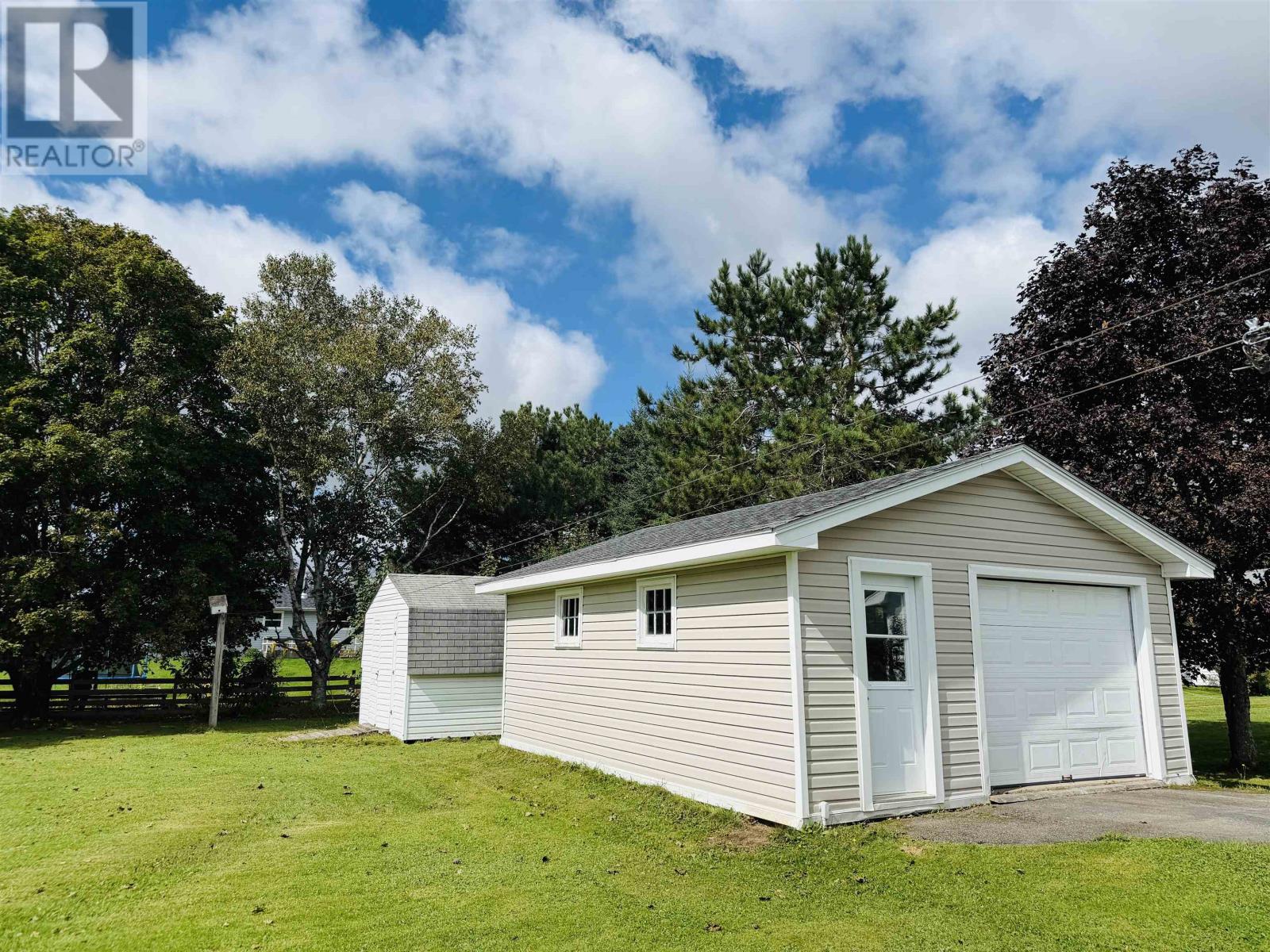424 Macintyre Avenue, Montague, Prince Edward Island  C0A 1R0 - Photo 22 - 202623471