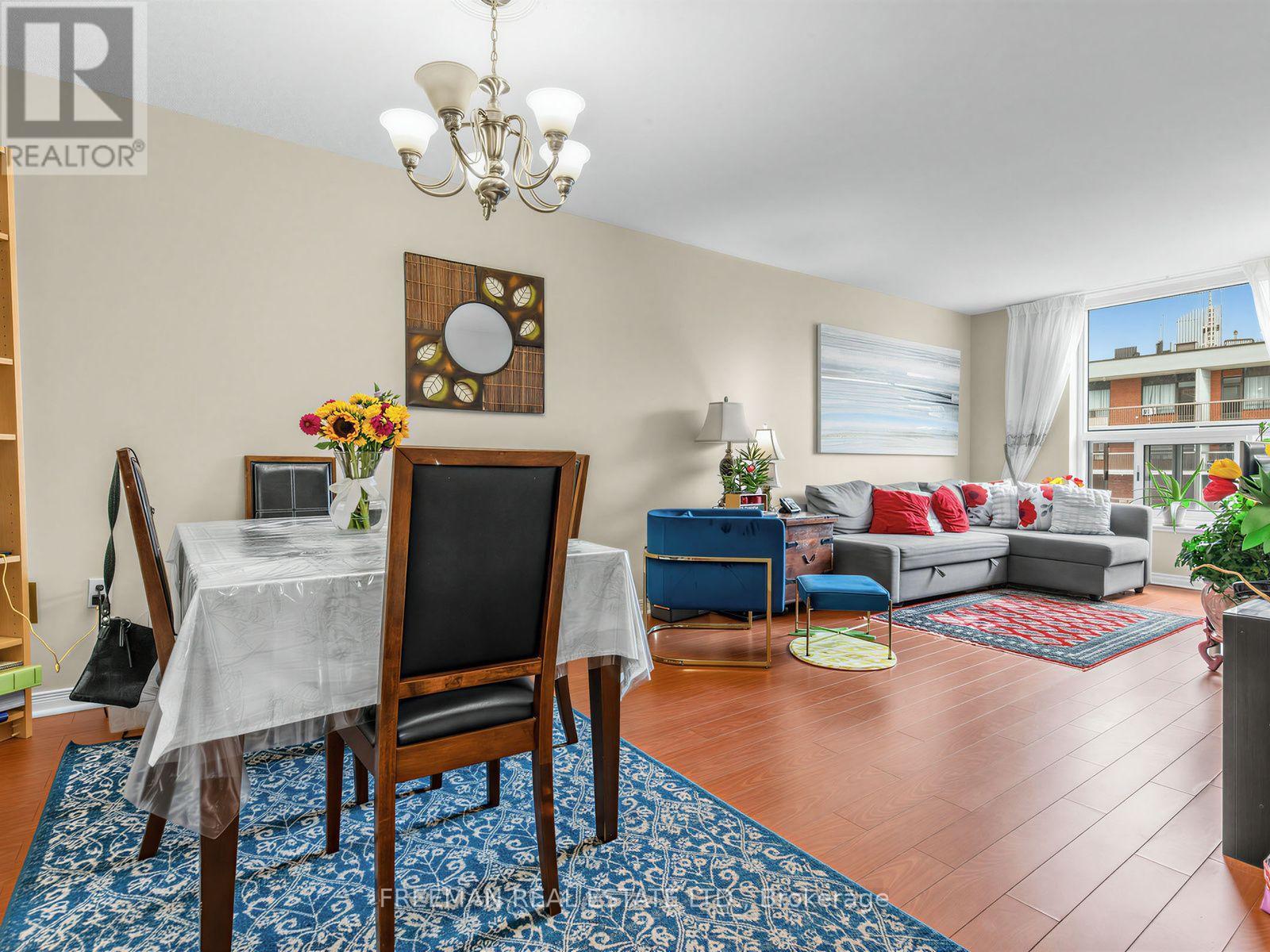 910 - 11 Thorncliffe Park Drive, Toronto, Ontario  M4H 1P3 - Photo 2 - C13679480