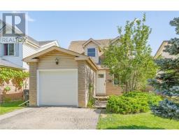 34 CAMROSE COURT, Kitchener, Ontario