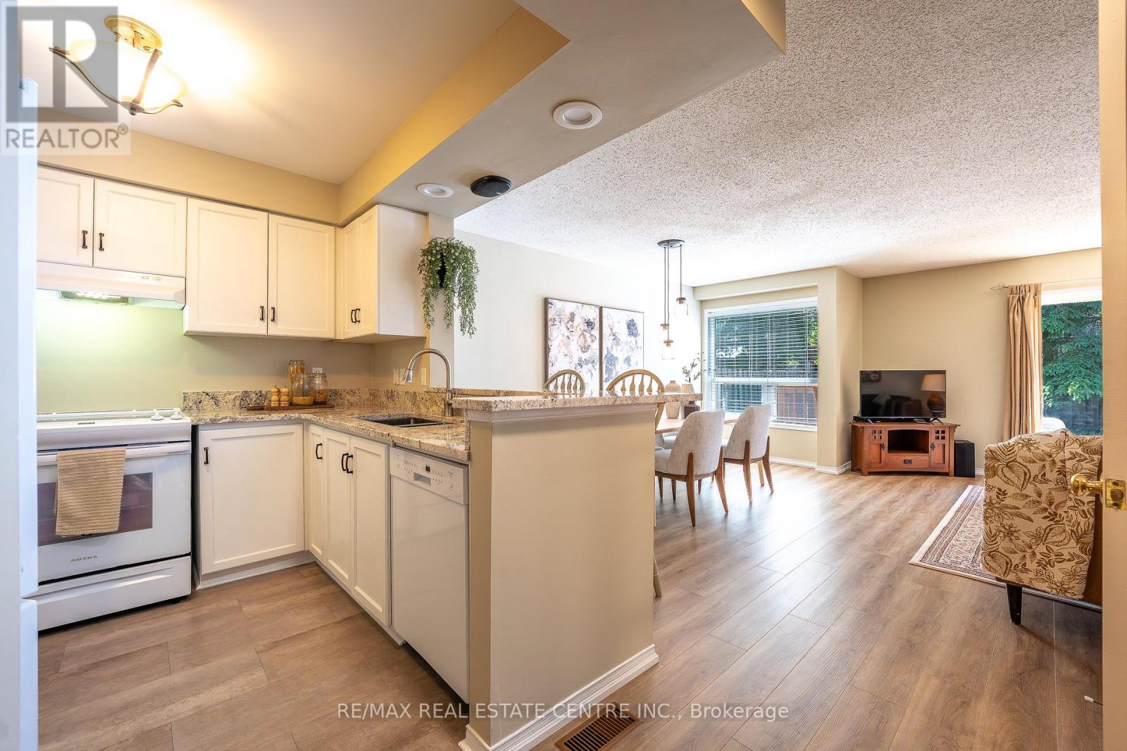 49 Elma Place, Cambridge, Ontario  N3C 4E6 - Photo 10 - X13790948