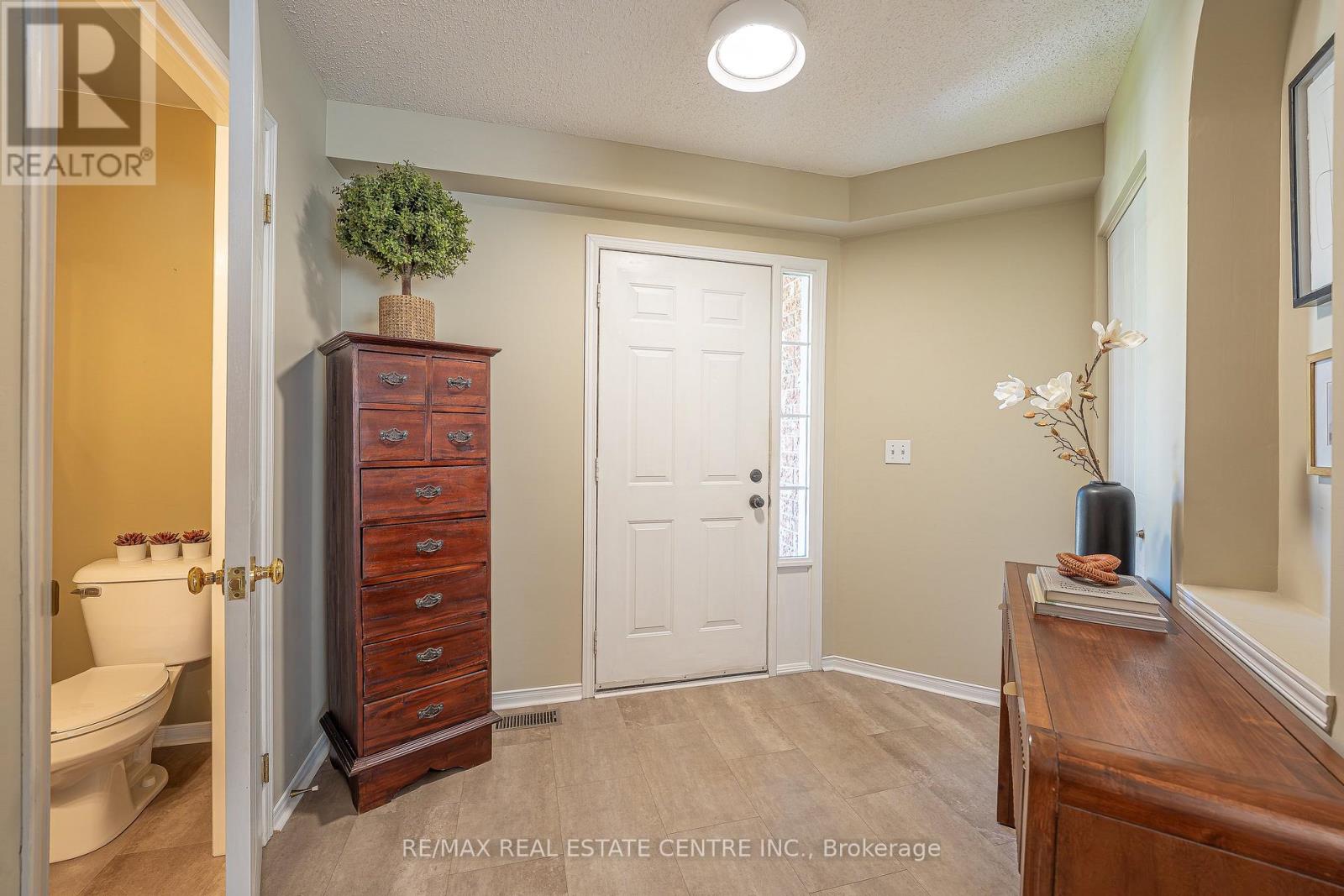 49 Elma Place, Cambridge, Ontario  N3C 4E6 - Photo 6 - X13790948