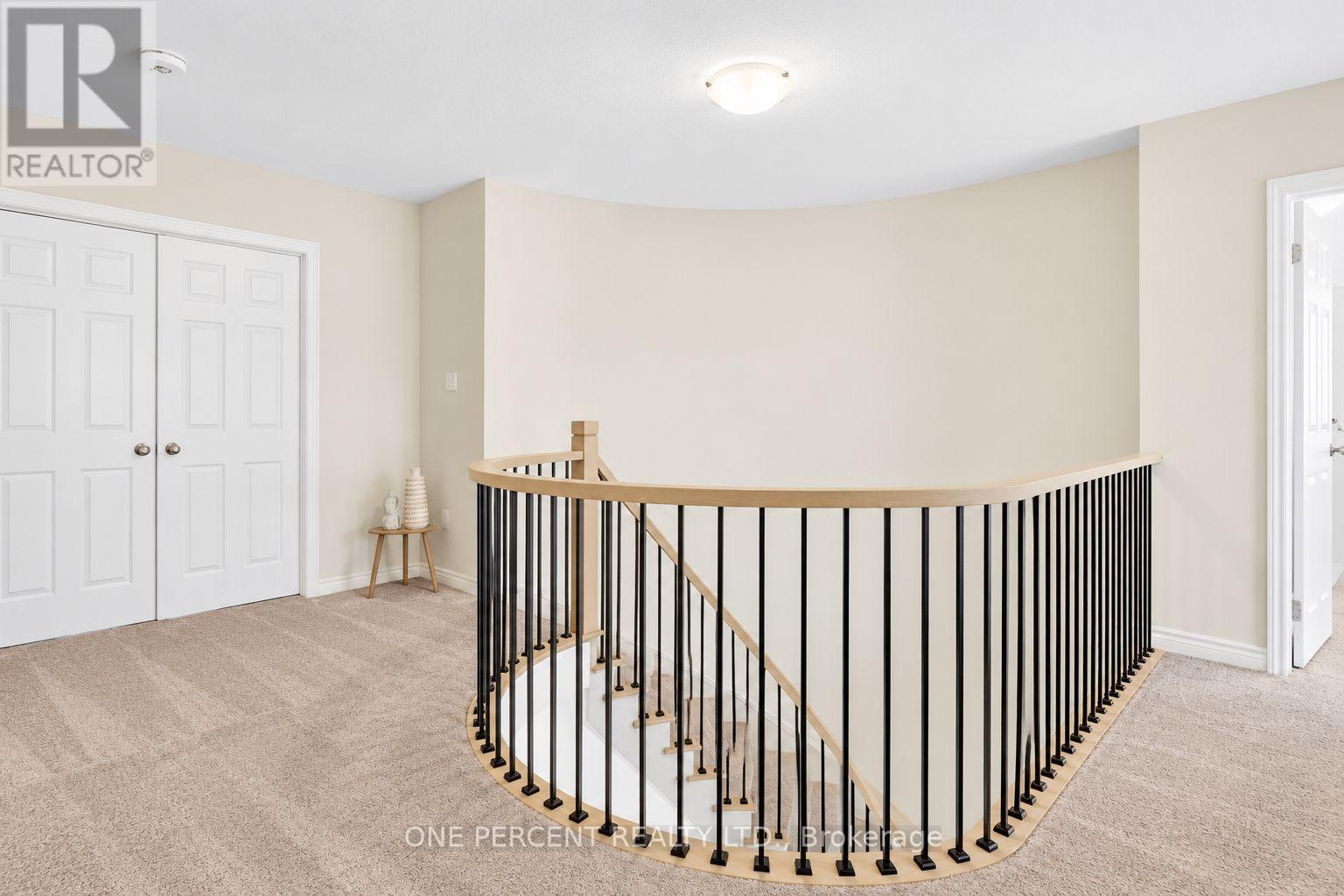 29 Sanford Circle, Springwater, Ontario  L9X 2A8 - Photo 23 - S13783696
