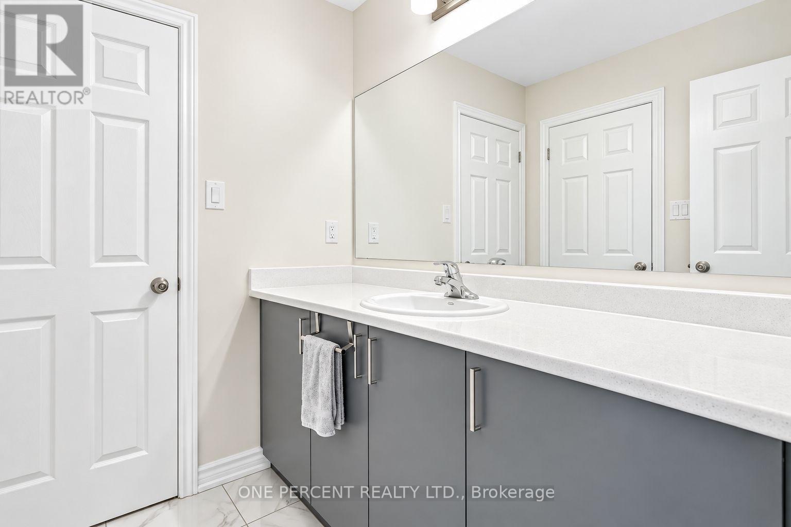 29 Sanford Circle, Springwater, Ontario  L9X 2A8 - Photo 34 - S13783696