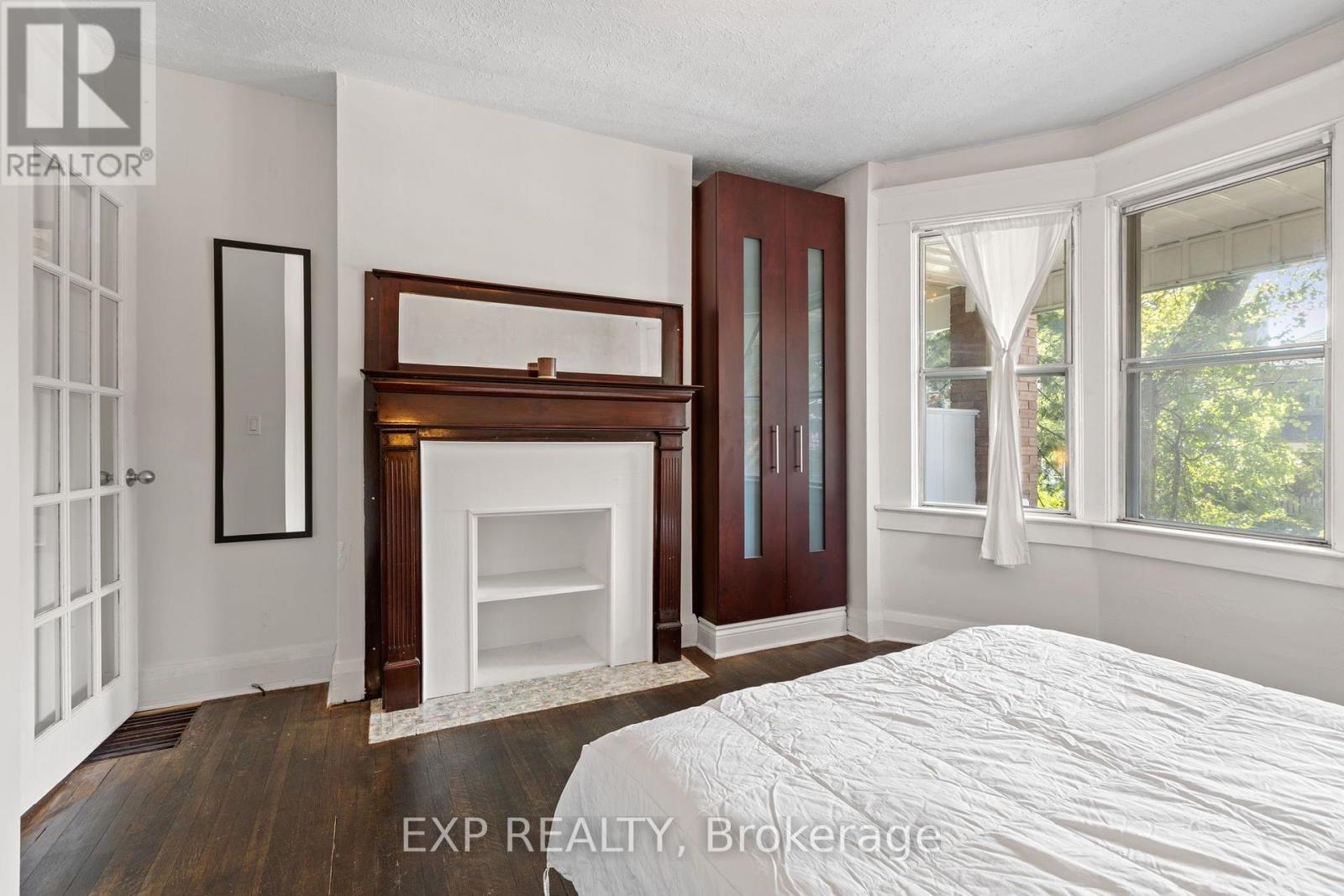 60 Parkdale Road, Toronto, Ontario  M6R 1E2 - Photo 26 - W13783594