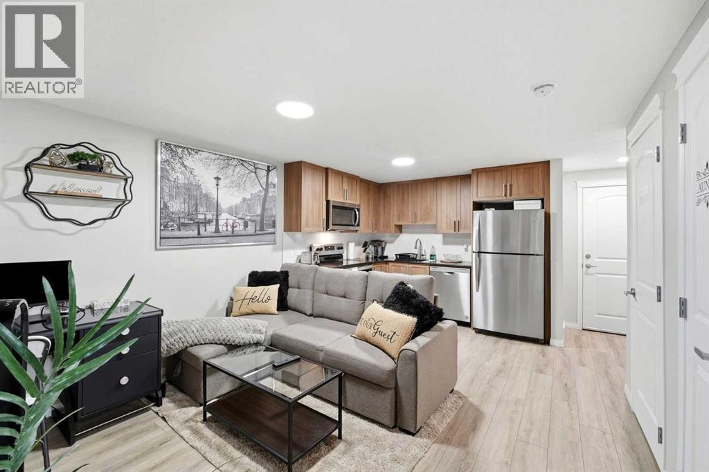 107 Aquila Drive Nw, Calgary, Alberta  T3R 2C4 - Photo 30 - A2341769