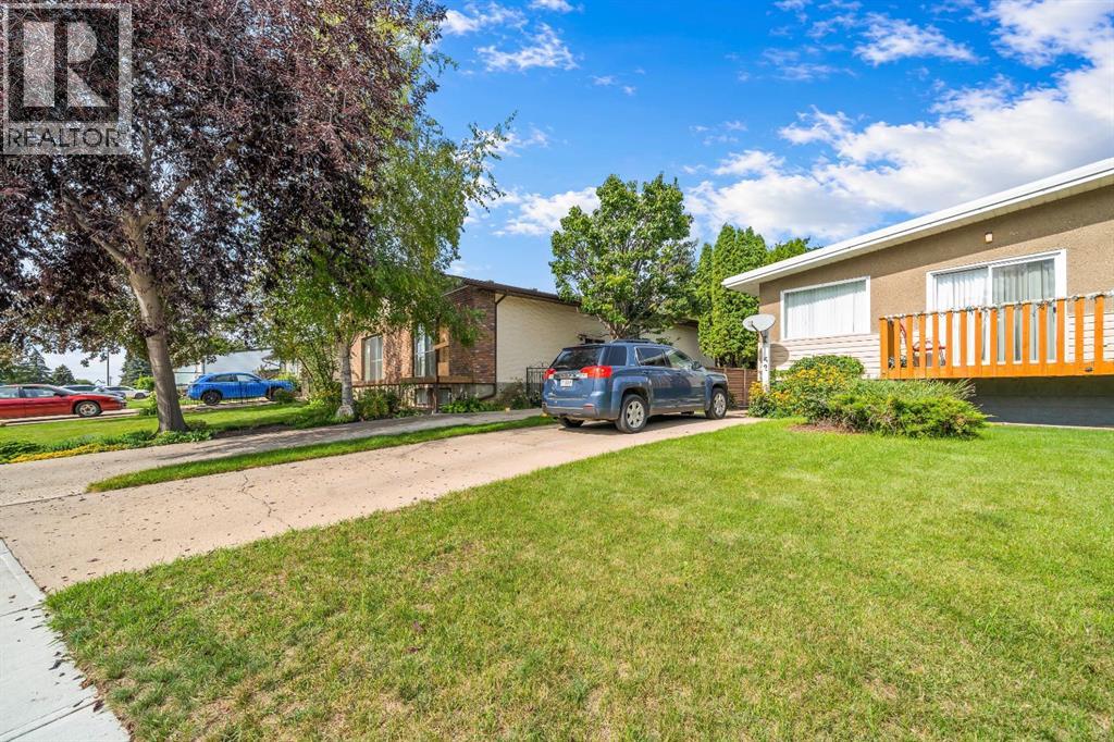 52 9 Avenue E, Brooks, Alberta  T1R 0N5 - Photo 3 - A2344452