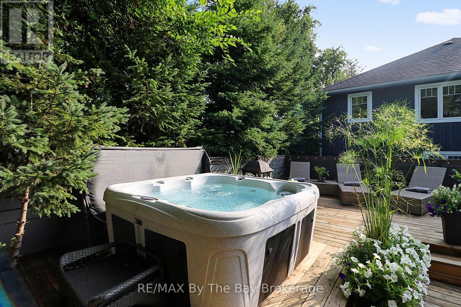 320 Birch Street, Collingwood, Ontario  L9Y 2V7 - Photo 38 - S13736748