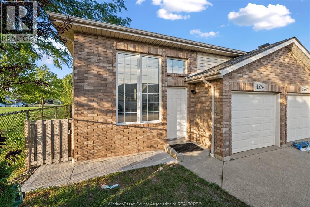 4574 Tumbleweed Crescent, Windsor, Ontario  N9G 3C2 - Photo 3 - 26022737