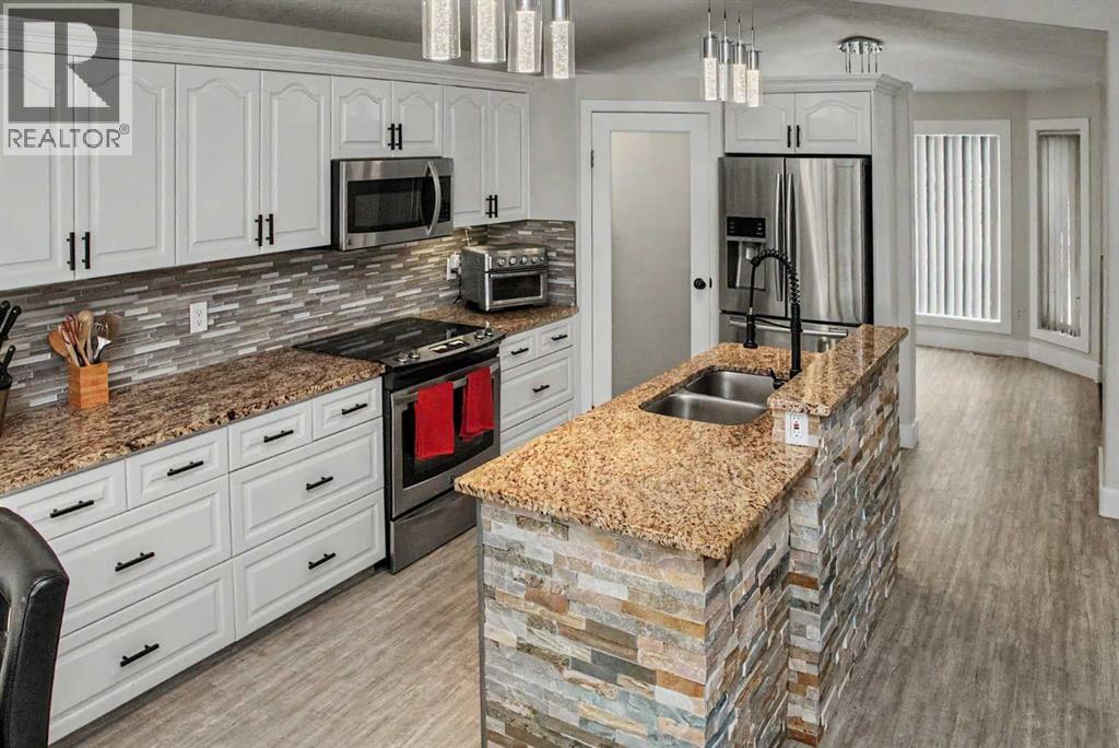 10720 88b Street, Grande Prairie, Alberta  T8X 1L6 - Photo 4 - A2343873
