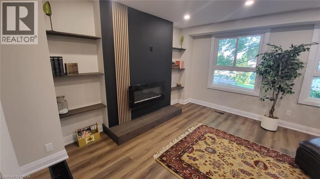 830 Westlock Road Unit# 38a, Mississauga, Ontario  L5C 1K6 - Photo 3 - 40859586