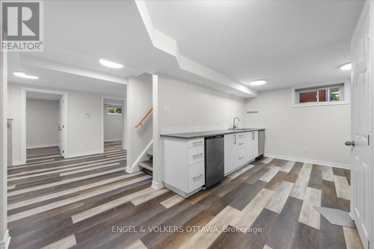 B - 616 Browning Avenue, Ottawa, Ontario  K1G 0T9 - Photo 8 - X13791188