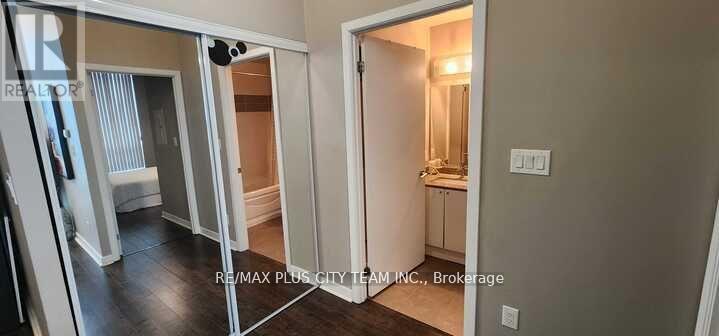 201 - 18 Harbour Street, Toronto, Ontario M5J 2Z6 - Photo 10 - C13791134