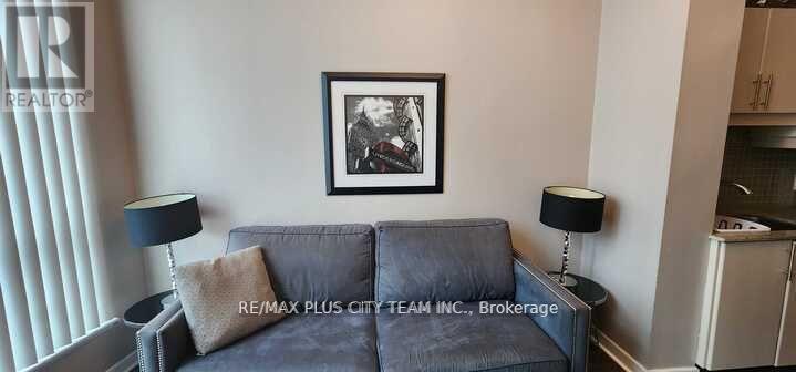 201 - 18 Harbour Street, Toronto, Ontario M5J 2Z6 - Photo 4 - C13791134