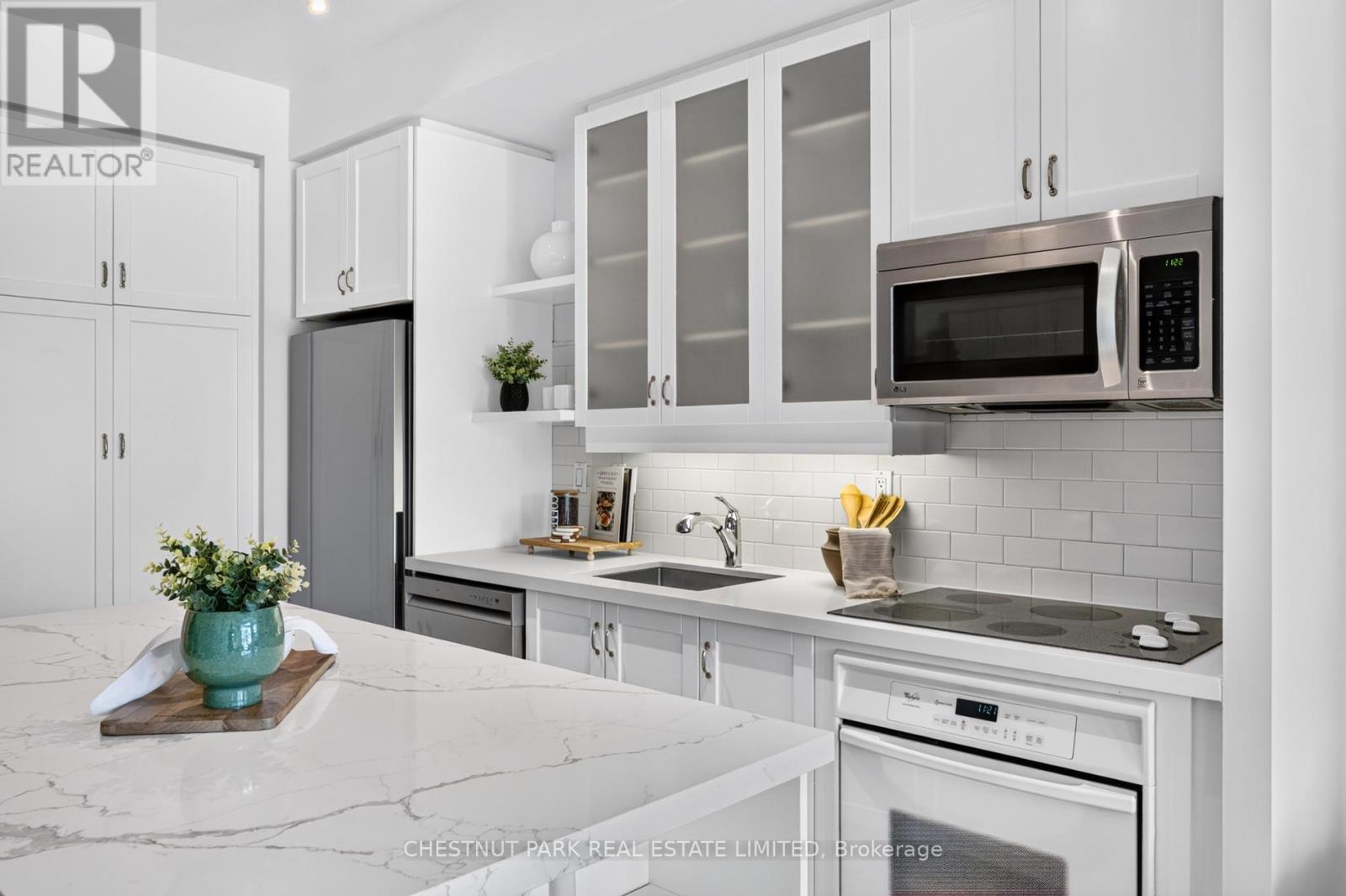 607 - 20 Scrivener Square, Toronto, Ontario M4W 3X9 - Photo 4 - C13791156