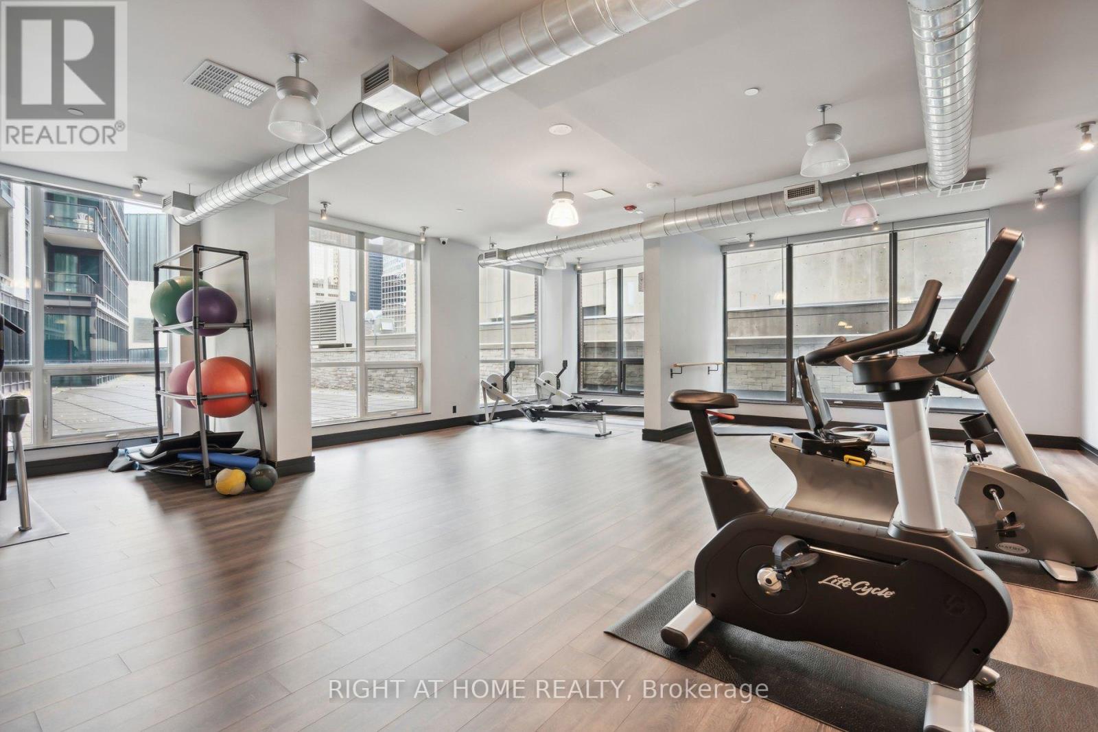 1409 - 1 Scott Street, Toronto, Ontario M5E 1A1 - Photo 16 - C13791174