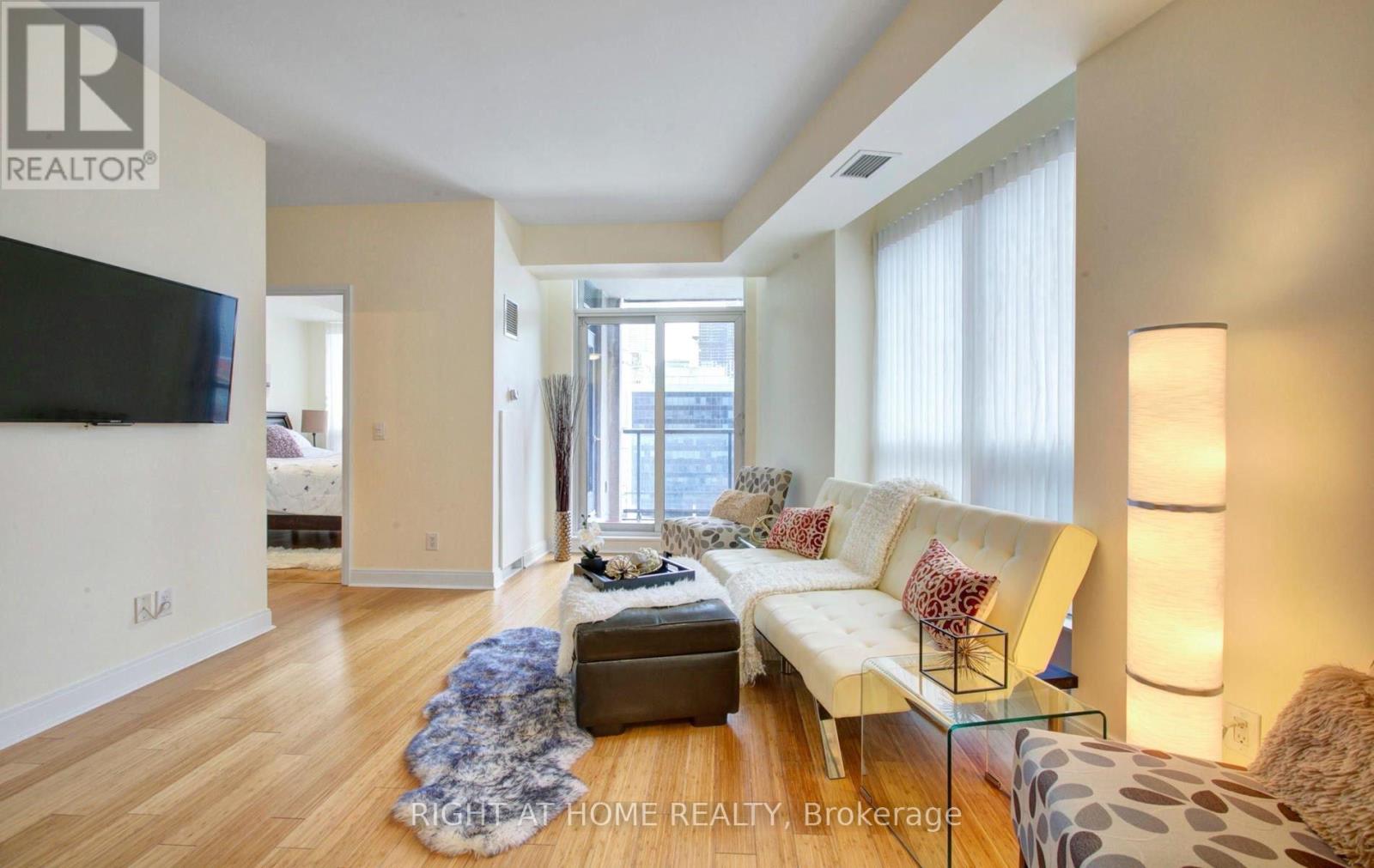 1409 - 1 Scott Street, Toronto, Ontario M5E 1A1 - Photo 6 - C13791174