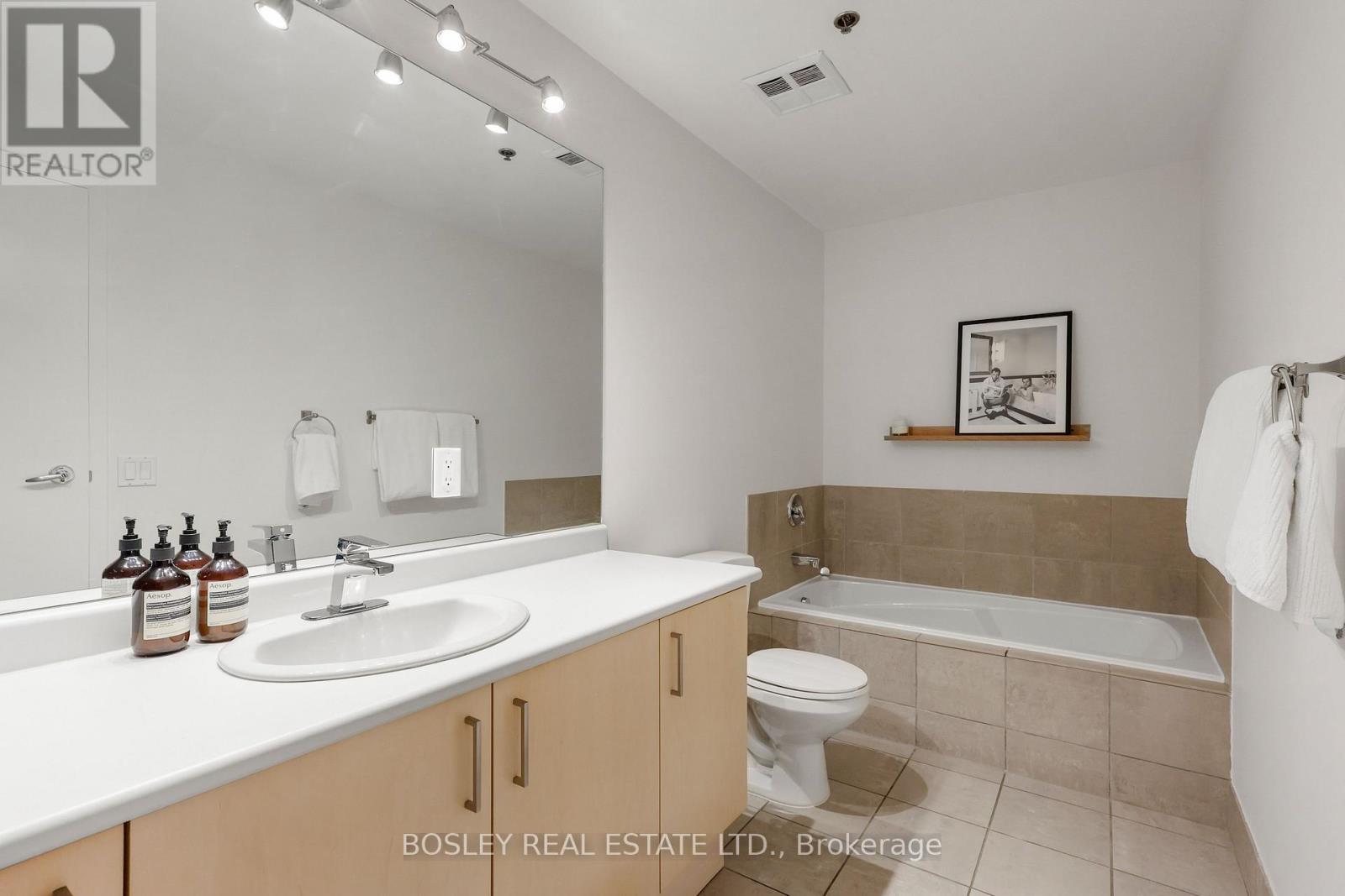 105 - 993 Queen Street W, Toronto, Ontario M6J 1H2 - Photo 7 - C13791224