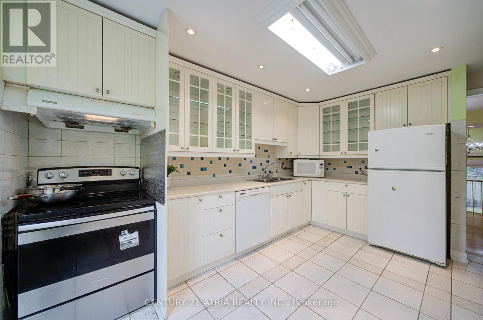 1 Grass Meadoway, Toronto, Ontario M2H 2V4 - Photo 12 - C13791262