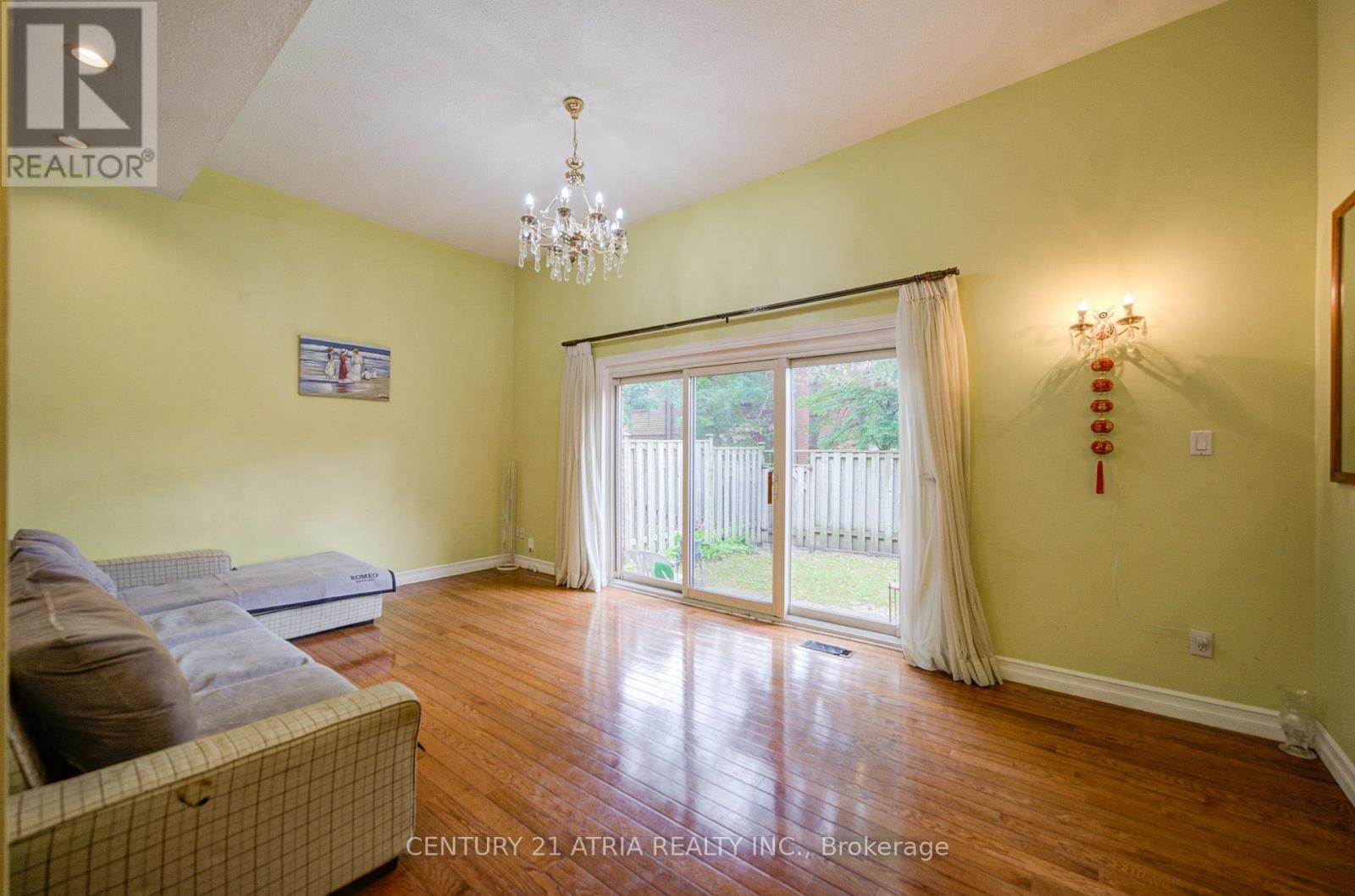 1 Grass Meadoway, Toronto, Ontario M2H 2V4 - Photo 3 - C13791262