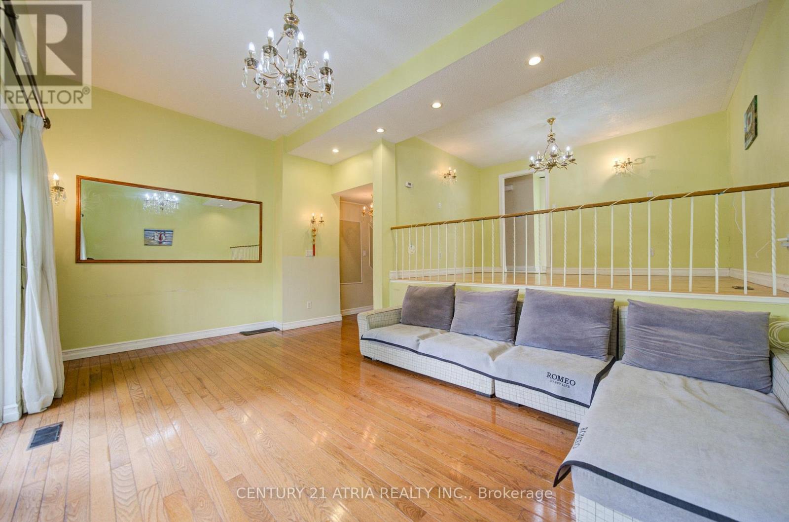 1 Grass Meadoway, Toronto, Ontario M2H 2V4 - Photo 6 - C13791262