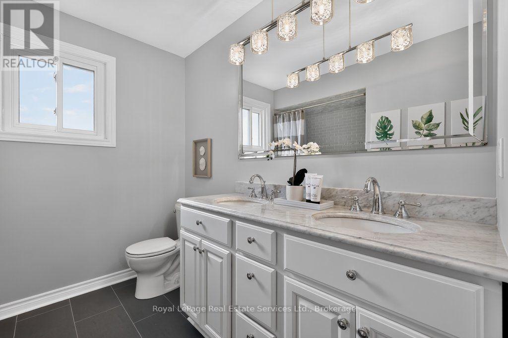 1217 Rosethorne Road, Oakville, Ontario  L6M 1H5 - Photo 33 - W13791200