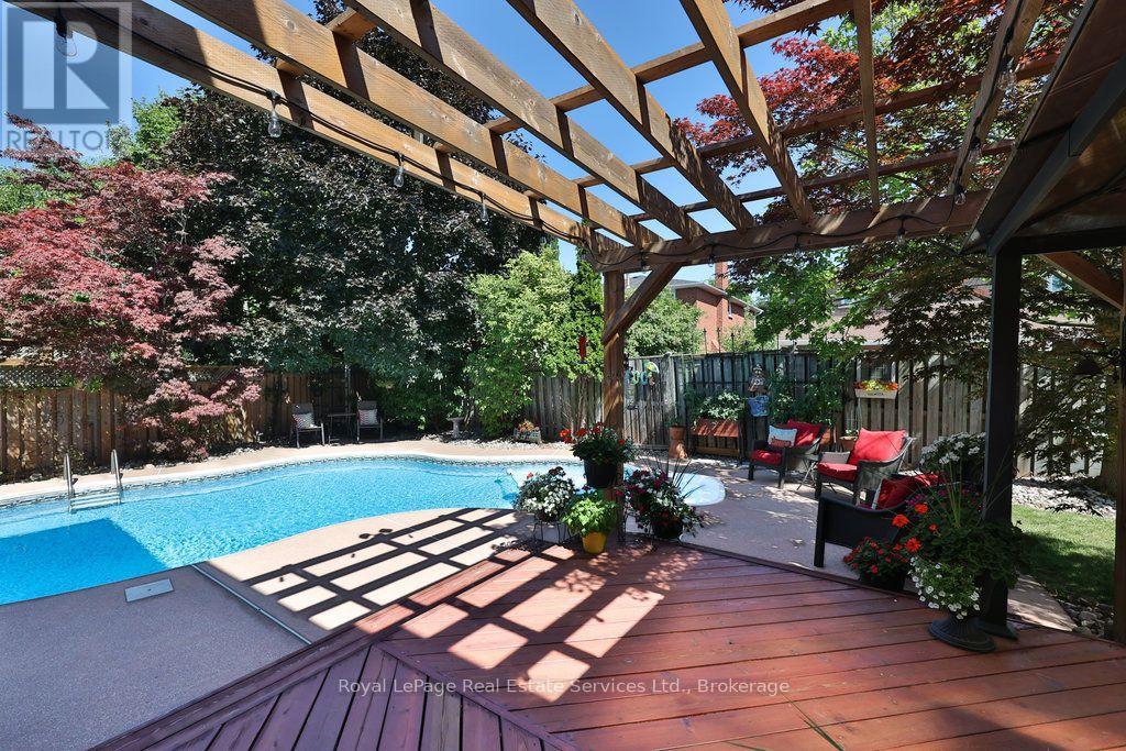 1217 Rosethorne Road, Oakville, Ontario  L6M 1H5 - Photo 47 - W13791200
