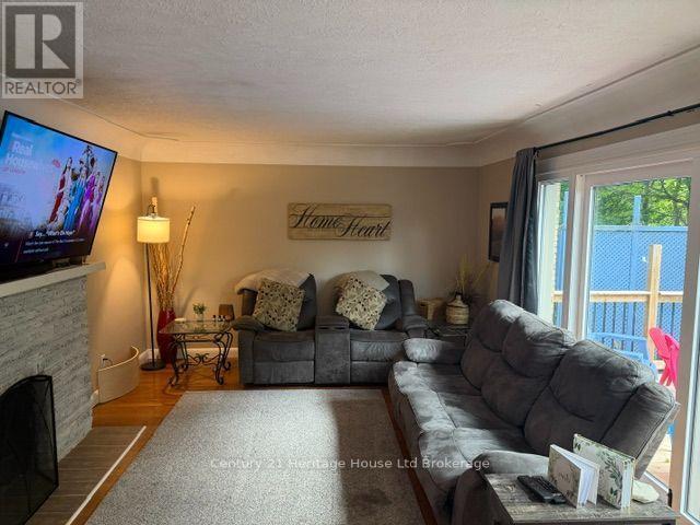 31 Parkwood Drive, Tillsonburg, Ontario  N4G 2B7 - Photo 6 - X13791276