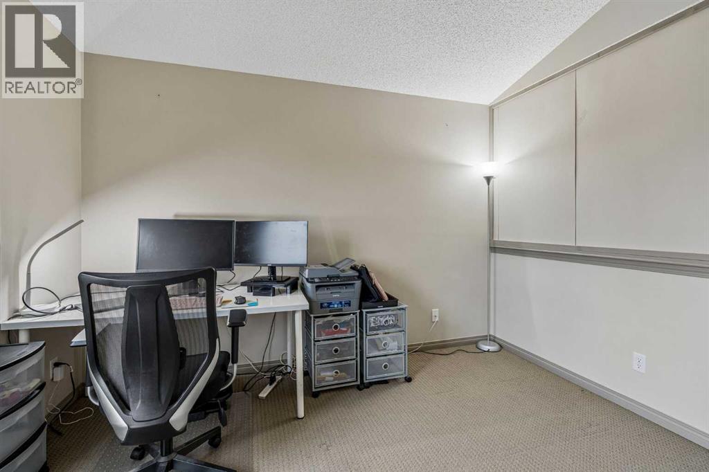 202 Royal Birch Heath Nw, Calgary, Alberta  T3G 5T9 - Photo 16 - A2343055
