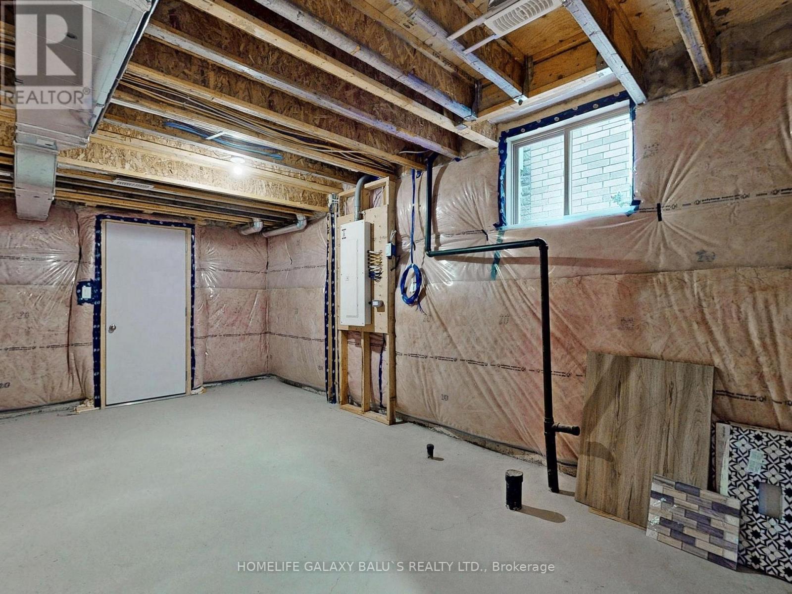 1127 Zircon Manor, Pickering, Ontario L1X 0P7 - Photo 37 - E13791198