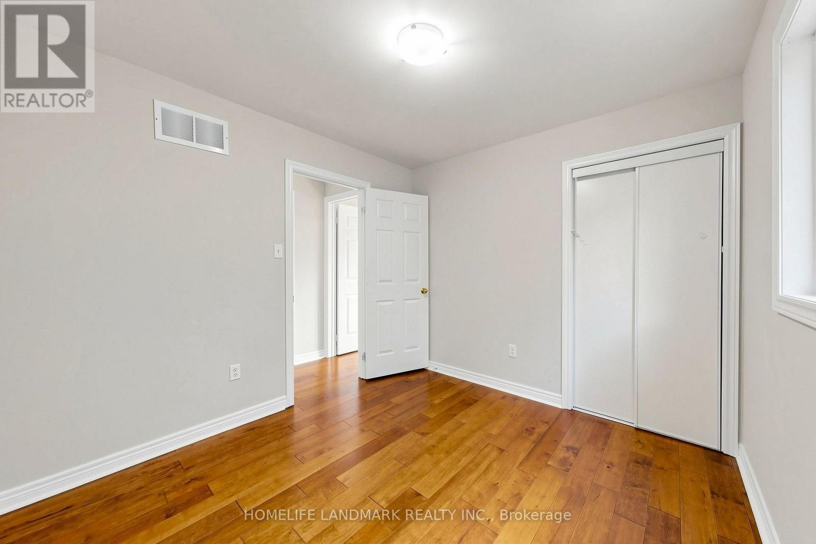 5853 Swordsman Drive, Mississauga, Ontario  L5M 6P4 - Photo 23 - W13791148