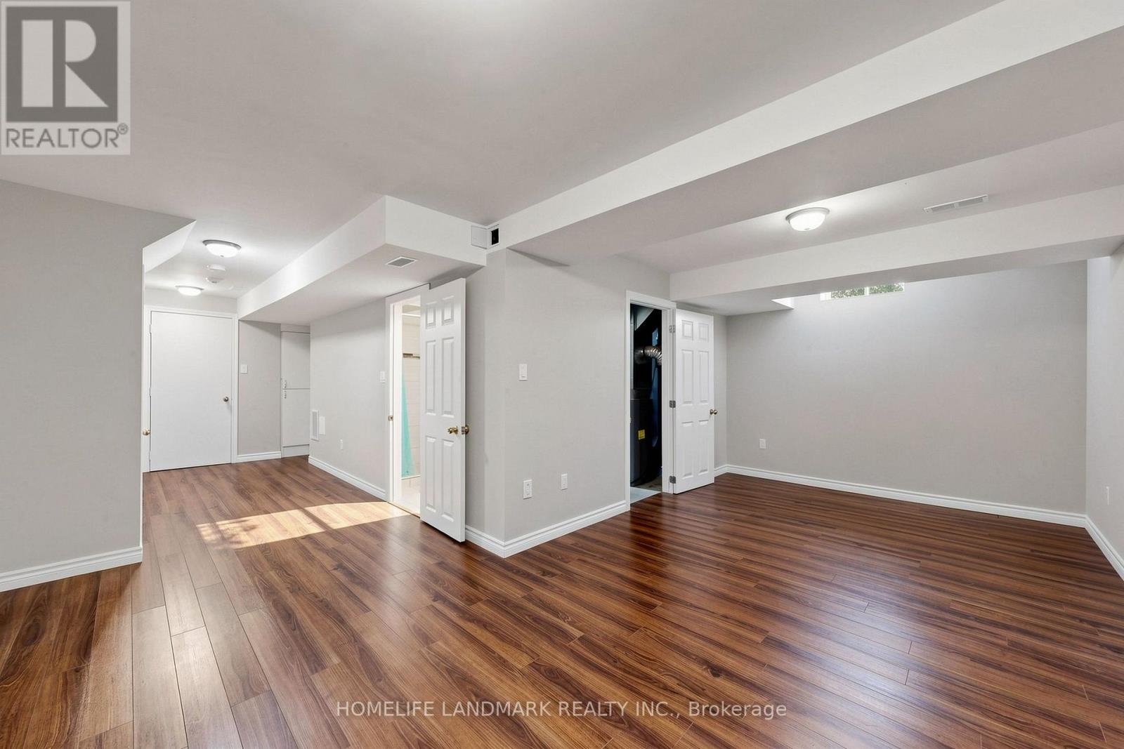 5853 Swordsman Drive, Mississauga, Ontario  L5M 6P4 - Photo 29 - W13791148