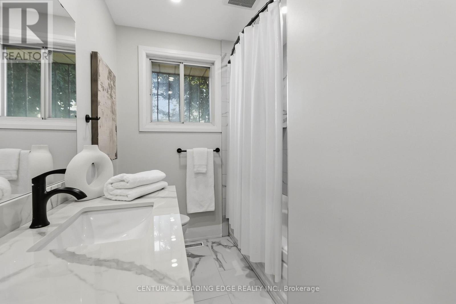 3441 Anneliese Avenue, Mississauga, Ontario  L4Y 3E1 - Photo 30 - W13791186