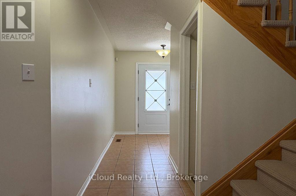 1220 Knight Trail, Milton, Ontario  L9T 5R9 - Photo 6 - W13791228